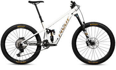 Pivot Firebird (NEW 2025)