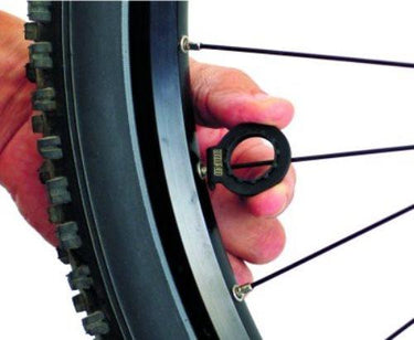 Unior 2 in 1 Pocket Spoke and Cassette Lockring Tool Demo